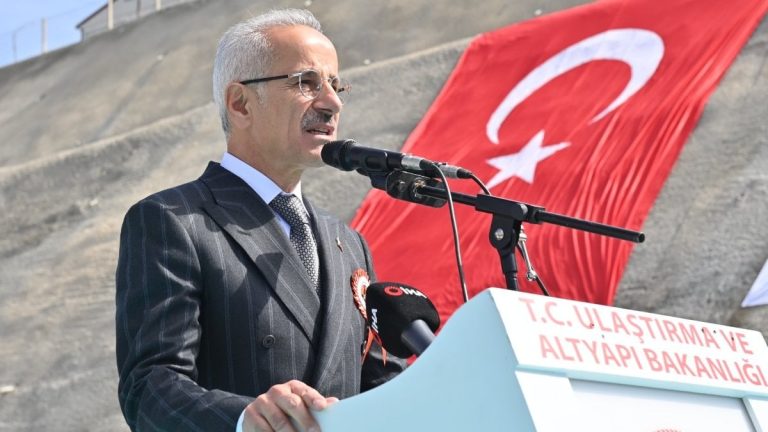 Bakan Uraloğlu: Ankara-Kırıkkale-Delice Otoyolu’nun yarısına yakını tamamlandı