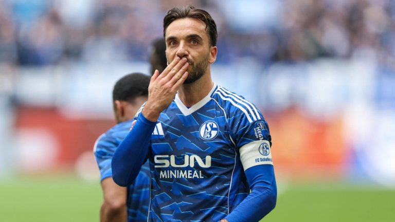 Kenan Karaman’ın golüyle Schalke 04 Bundesliga’ya yükseldi
